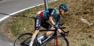 Kelderman culpa a los frenos de disco tras perder 10 minutos en el Giro de Italia
