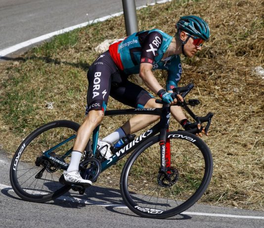 Kelderman culpa a los frenos de disco tras perder 10 minutos en el Giro de Italia

