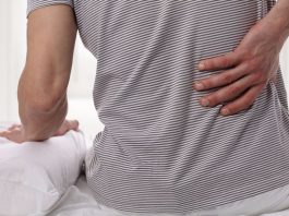 El dolor de estómago y de espalda pueden indicar cáncer con una tasa de supervivencia reducida
