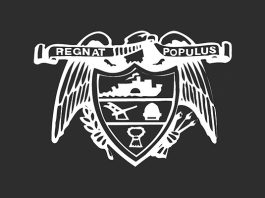 Pasaportes y premios disponibles en Farmington's Main Street
