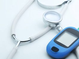 Síndrome del cuello de texto: una condición causada por el uso excesivo de dispositivos portátiles Text Neck Syndrome: A condition caused by excessive use of portable devices