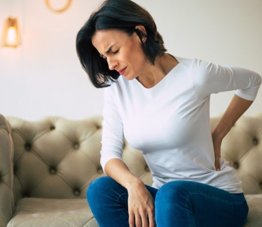 Impactantes radiografías muestran por qué SIEMPRE debes consultar a tu médico si tienes dolor de espalda persistente
