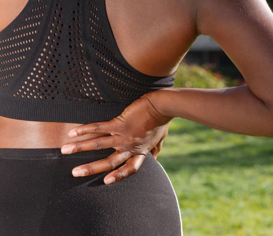 Yoga is a great way to prevent and reduce joint and back pain (Image via Pexels @kindel media)