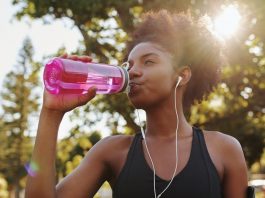 Vaya despacio y acepte sus limitaciones: cómo hacer ejercicio si se está recuperando de un COVID prolongado

