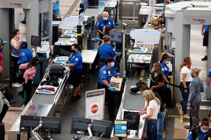  ¿Te detendrá la TSA por marihuana?  El cannabis todavía no es federalmente legal en su vuelo
