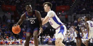 Gators No Match para No. 5 Huskies
