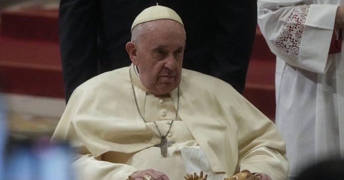 Papa Francisco reprende a los 'hambrientos' de dinero en la misa de Navidad
