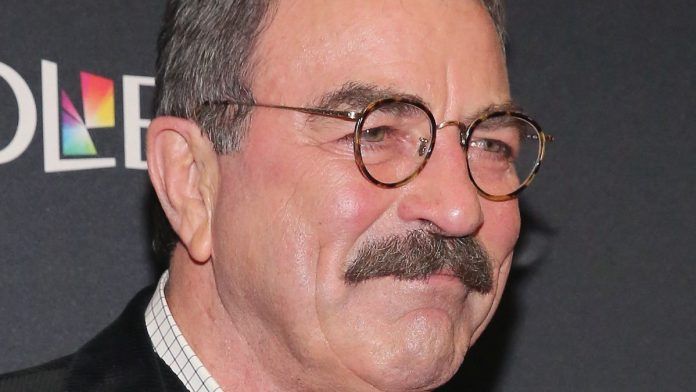 Tom Selleck no está muerto, a pesar de los rumores de 