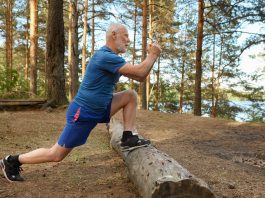 5 ejercicios de fuerza para recuperar el equilibrio después de los 60
