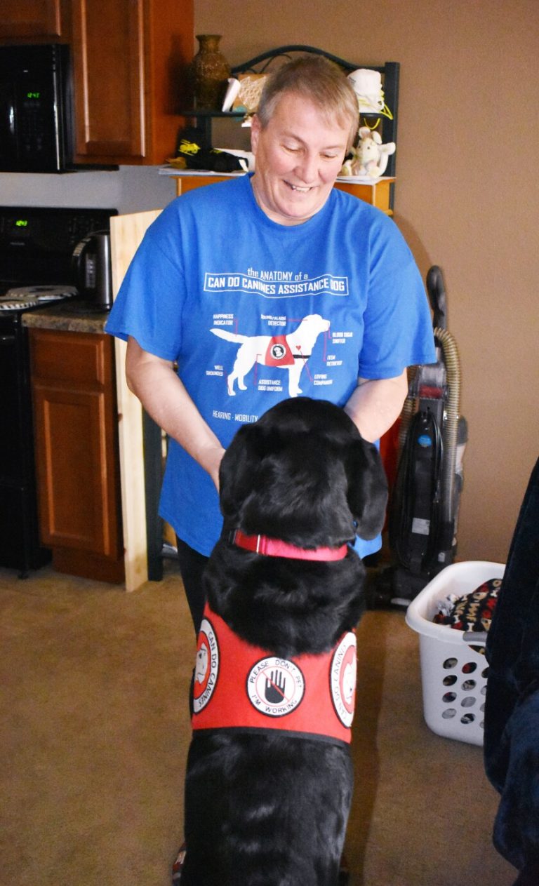 Service dog offers Minnesota woman new confidence Duluth News Tribune — News, sports, and weather coming from Duluth, Minnesota – Detroit Lakes Tribune